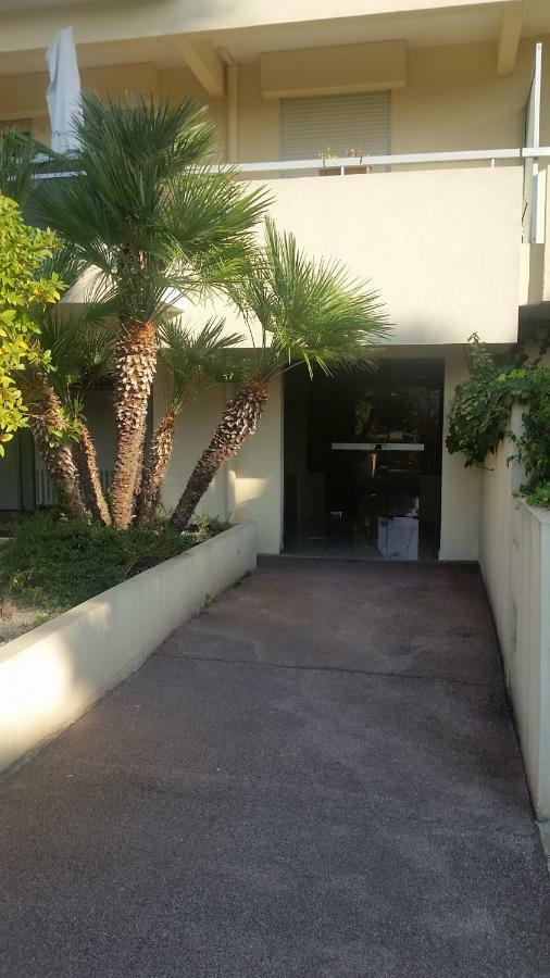 Apartment In Nice With Swimming Pool מראה חיצוני תמונה